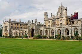 You are currently viewing منحة جامعة إيست إنجلاند للدراسة في بريطانيا | ممولة بالكامل مع 18,500 يورو