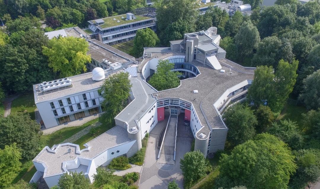 You are currently viewing مؤسسة في ألمانيا توفر فرص تدريب براتب شهري وتذاكر الطيران.